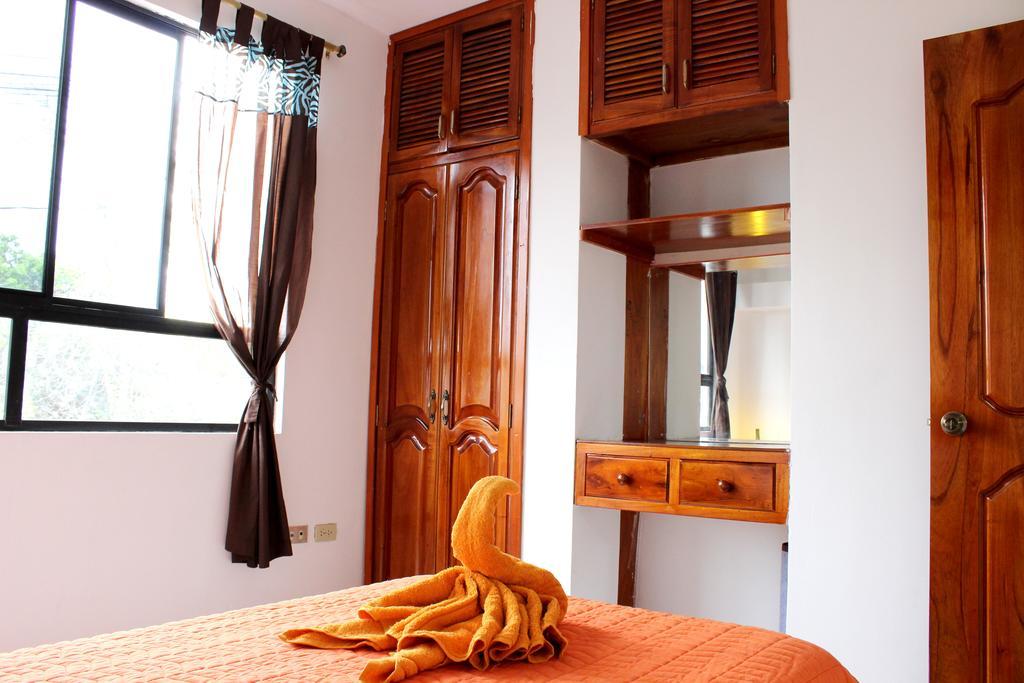 The Island Home Puerto Ayora  Chambre photo